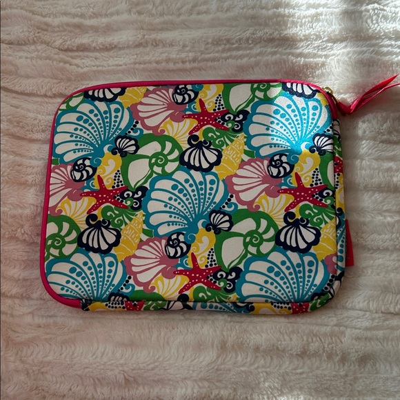 Lilly Pulitzer Electronic Case - Picture 3 of 7